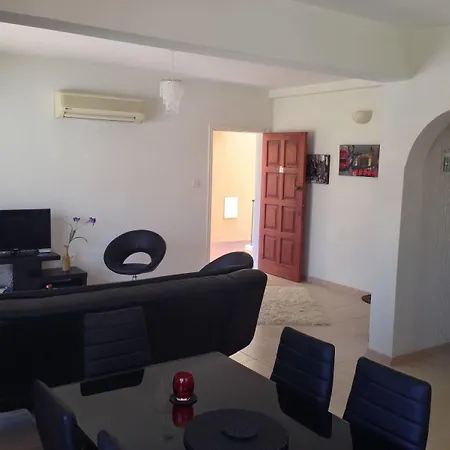 Sirena Sunrise, Apartment 4 * Paphos