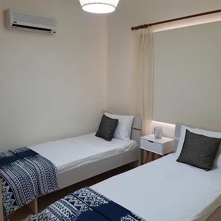 Sirena Sunrise, Apartment 4 Paphos